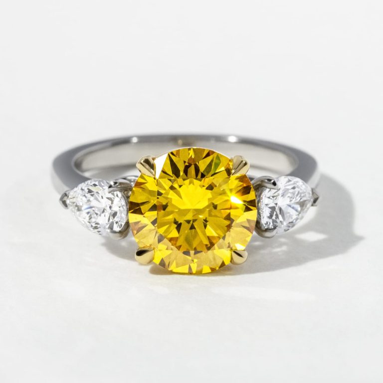 THE BEST DESIGNS IN YELLOW LAB GROWN DIAMOND RINGS